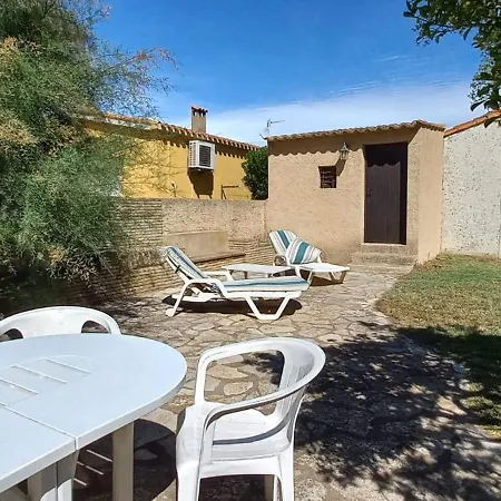 Grande Maison Pour 12 Personnes Idealement Situee A *