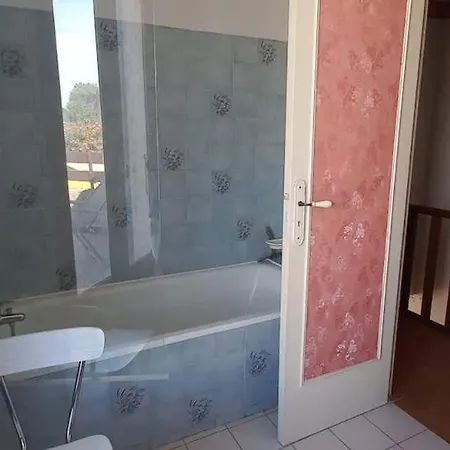 Grande Maison Pour 12 Personnes Idealement Situee A Valras-Plage