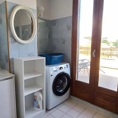 Grande Maison Pour 12 Personnes Idealement Situee A Holiday home Valras-Plage